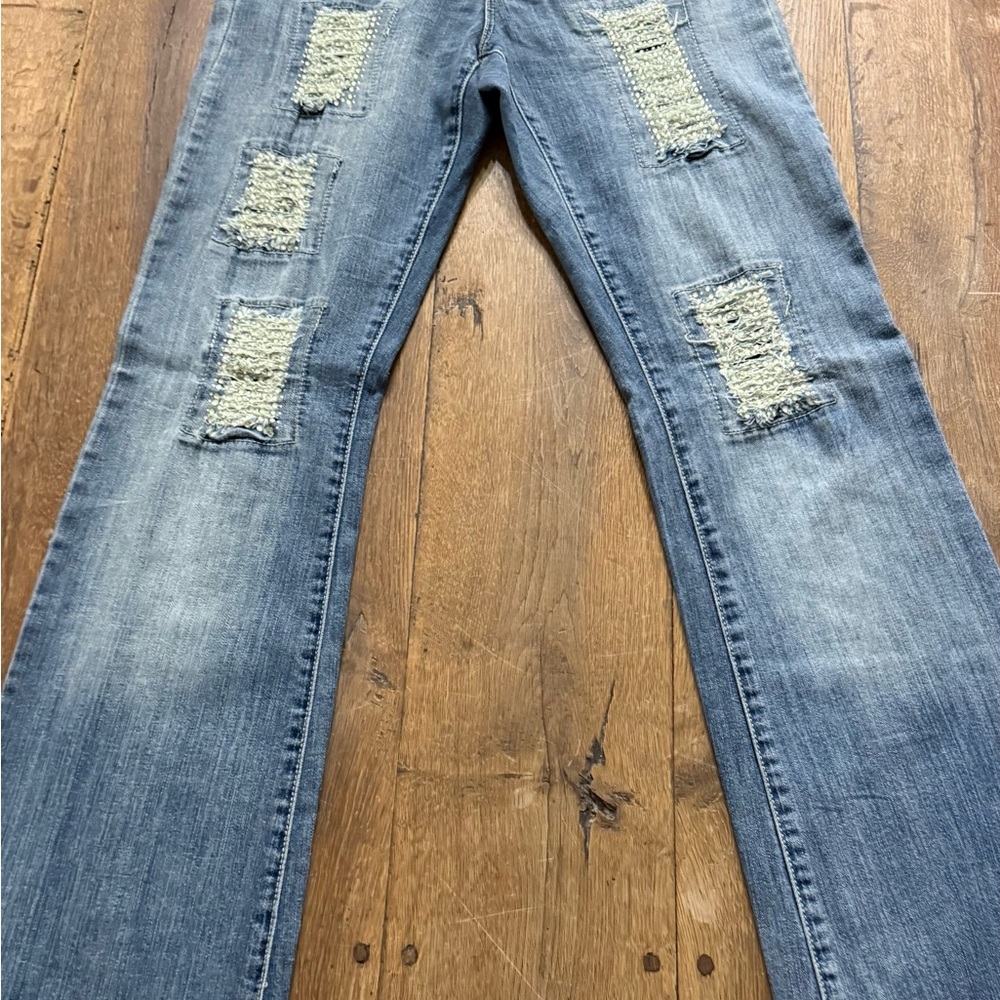 Cache Distressed Boot Cut Rhinestone Jeans- Size 6 - Picture 14 of 16